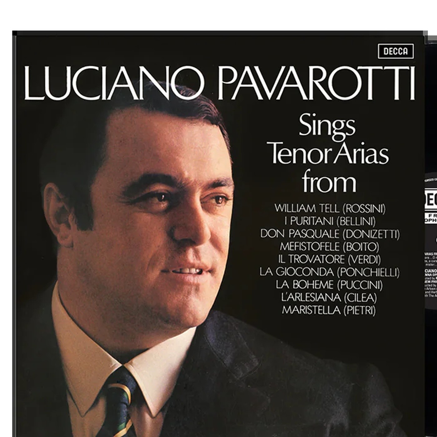 Luciano Pavarotti - Sings Tenor Arias From Italian Opera album cover